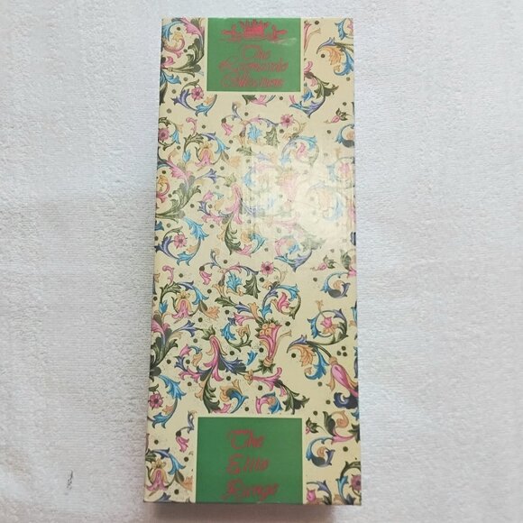 Vintage BNIB The Leonardo Collection 14" Emily The Elite Rang' Porcelain Doll!! - Picture 4 of 5